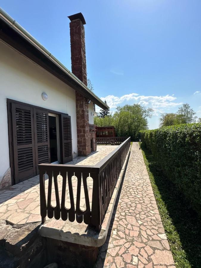 Hangulatos Balaton Parti Nyaralo Revfulop Bagian luar foto
